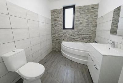 Casă cu 4 camere cu Teren 480 Mp în Domnești - 5