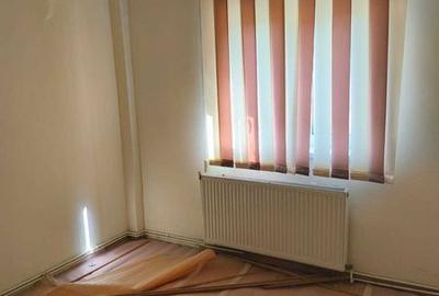 Apartament cu 4 camere decomandat în Central - 8