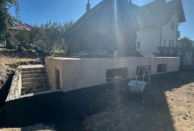 Casă individuală cu 1 camere cu Canalizare în Poiana Țapului - 2