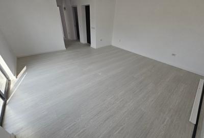 Apartament cu 2 camere decomandat în Haliu - 3