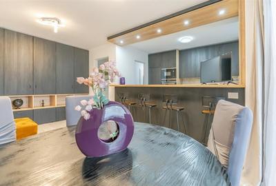 Apartament cu 3 camere decomandat, mobilat în Tractorul