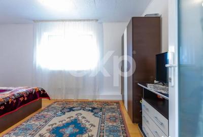 Casă cu 6 camere cu Teren 265 Mp în Mărgineni - 3