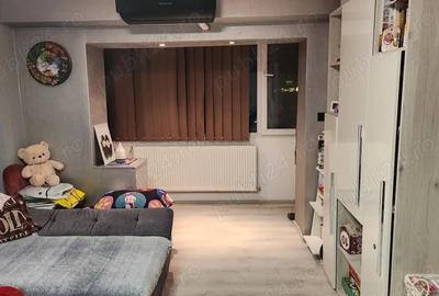 Apartament cu 2 camere decomandat în Intim - 3