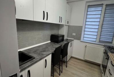 Apartament cu 2 camere decomandat în Craiovei - 2