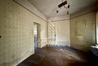 Casă cu 5 camere cu Canalizare în Traian - 9