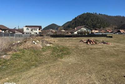 Teren de 800 mp, în Central