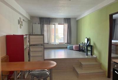 Birou, de 40 mp, în Tomis I - 12