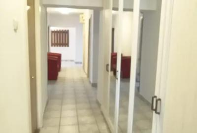 Apartament cu 4 camere decomandat în 1 Mai - 1