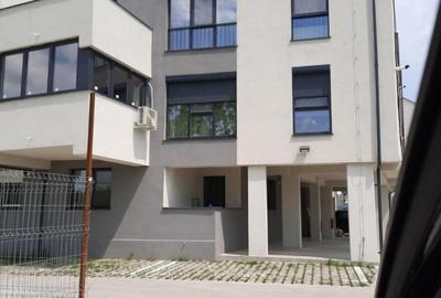 Apartament 3 camere, semidecomandat in bloc boutique, zona T - 4