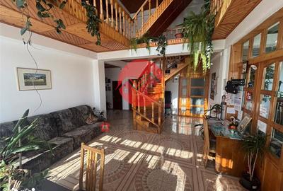 Spațiu comercial, de 336 mp, în Central - 18