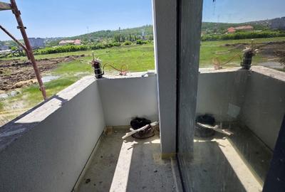 Garsonieră decomandată în Baza 3 - 9