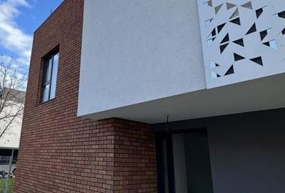 PROIECT DEOSEBIT - 2