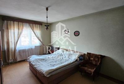 Casă individuală cu 5 camere cu Canalizare în Central - 7