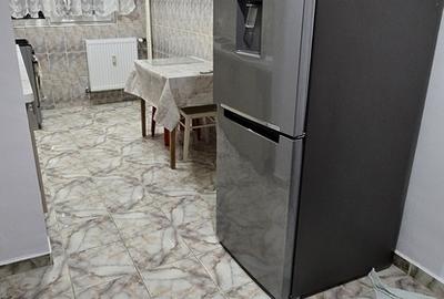 Apartament cu 2 camere semidecomandat în Berceni