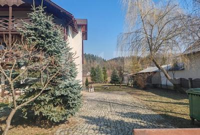 Pensiune cu 9 camere, 250 mp, teren de 900 mp, zona Manastirea Humorului