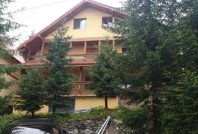 Casă cu 6 camere cu Teren 300 Mp în Rânca - 2