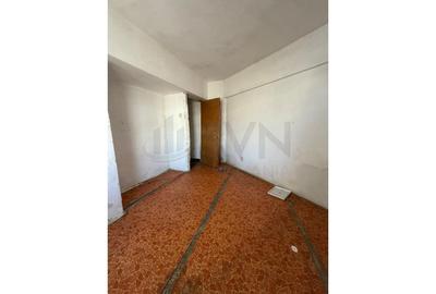 Apartament cu 3 camere decomandat în Crângași - 9