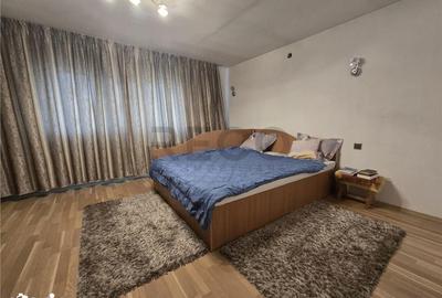 Casă cu 5 camere cu Teren 2088 Mp în Mădăras - 6