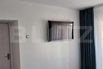 Apartament cu 3 camere decomandat în Micro 12 - 15