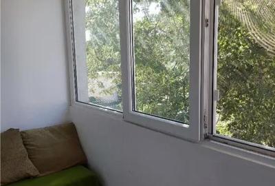 Apartament cu 2 camere decomandat în Mioriței - 2