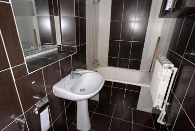 Casă cu 3 camere cu Teren 3000 Mp în Jamu Mare - 2