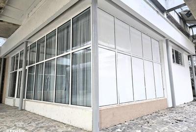 Apartament cu 4 camere în Central - 14