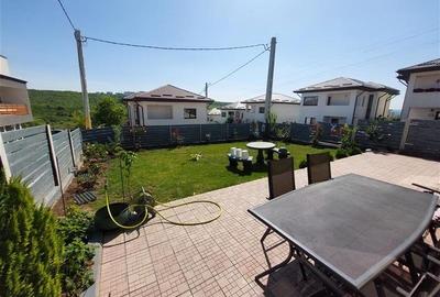 Vila deosebita pe Soseaua Rediu vis-a-vis de lac Vila deosebita pe Soseaua Rediu vis-a-vis de lac - 16