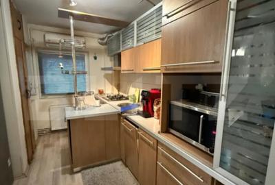 Apartament cu 4 camere decomandat în 9 Mai - 1