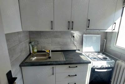 Garsonieră semidecomandată în Titan