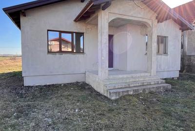 Casă cu 3 camere în Exterior Vest - 1