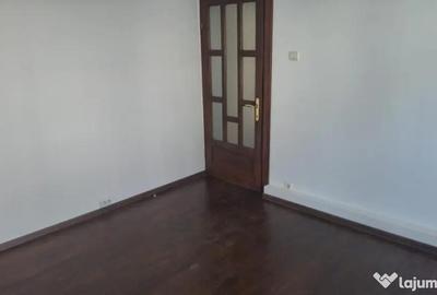 Apartament cu 3 camere decomandat în Central - 8