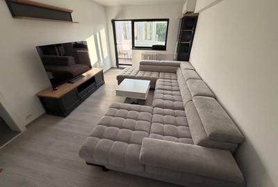 Apartament cu 3 camere decomandat în Splaiul Unirii