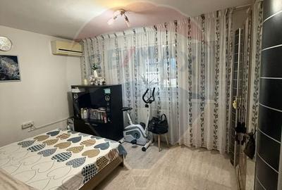 Apartament cu 3 camere de vanzare in zona Lapus - 3