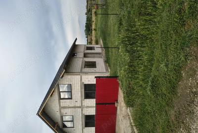 Vand casa la ro?u in zona lini?tita - 8