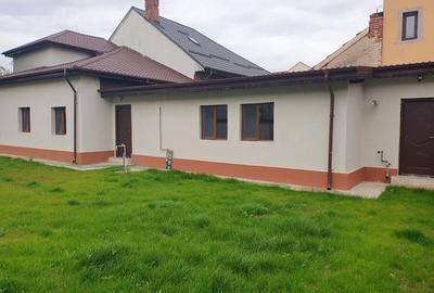 Casă cu 5 camere cu Teren 410 Mp în Central - 7