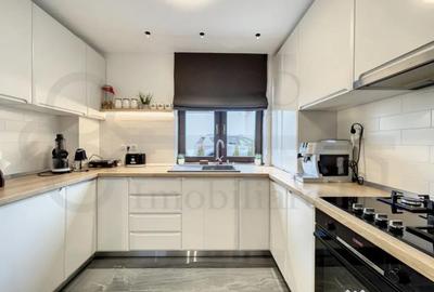 Casă cu 4 camere cu Canalizare în Central - 5