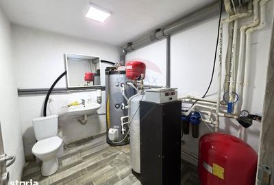 Casă cu 7 camere cu Teren 3200 Mp în Merei - 12