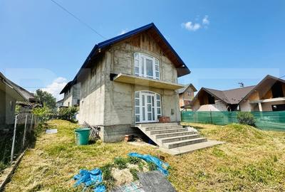 Casa de vanzare, cu 3 camere, moderna, zona Dumbrava - 2