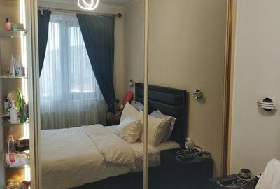 Central - Apartament lux, 64 mp utili + boxa 15 mp - 11