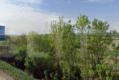 Teren de 2600 mp, în Central