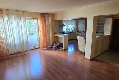 Exclusivitate-Cofetaria Trandafirul,apartament 3 camere, etaj 1,liber,78mp utili - 11