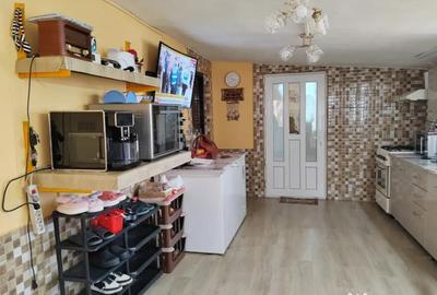 Casă cu 5 camere cu Teren 744 Mp în Brătășanca - 5
