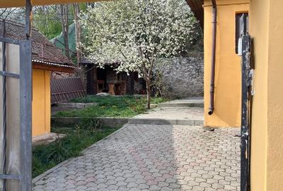 Casă individuală cu 4 camere cu Teren 284 Mp în Central - 2