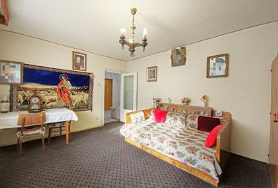 Apartament cu 4 camere, decomandat, etaj 2 din 4, Manastur - 1