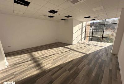 Spațiu comercial, de 20 mp, în Central - 5