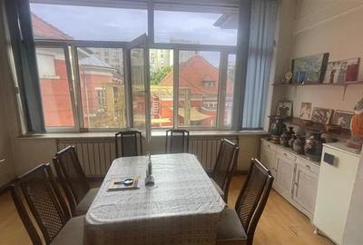 Calea Calarasilor, apartament burghez in vila - 2