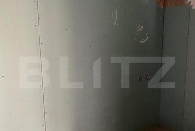 Spațiu comercial, de 1,300 mp, în Central - 1