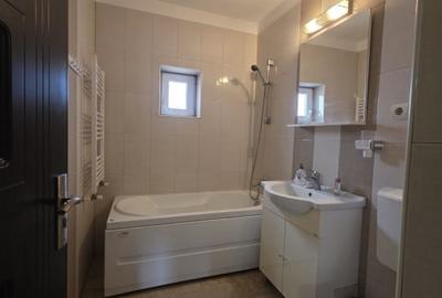 Apartament cu 3 camere semidecomandat, mobilat în Faleza Nord - 15