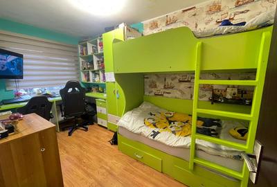 Apartament cu 3 camere nedecomandat, mobilat în Podu Roș - 9