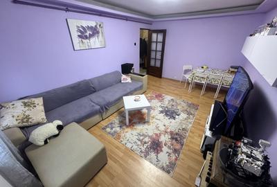 Apartament cu 3 camere decomandat, mobilat în Poarta 6 - 2